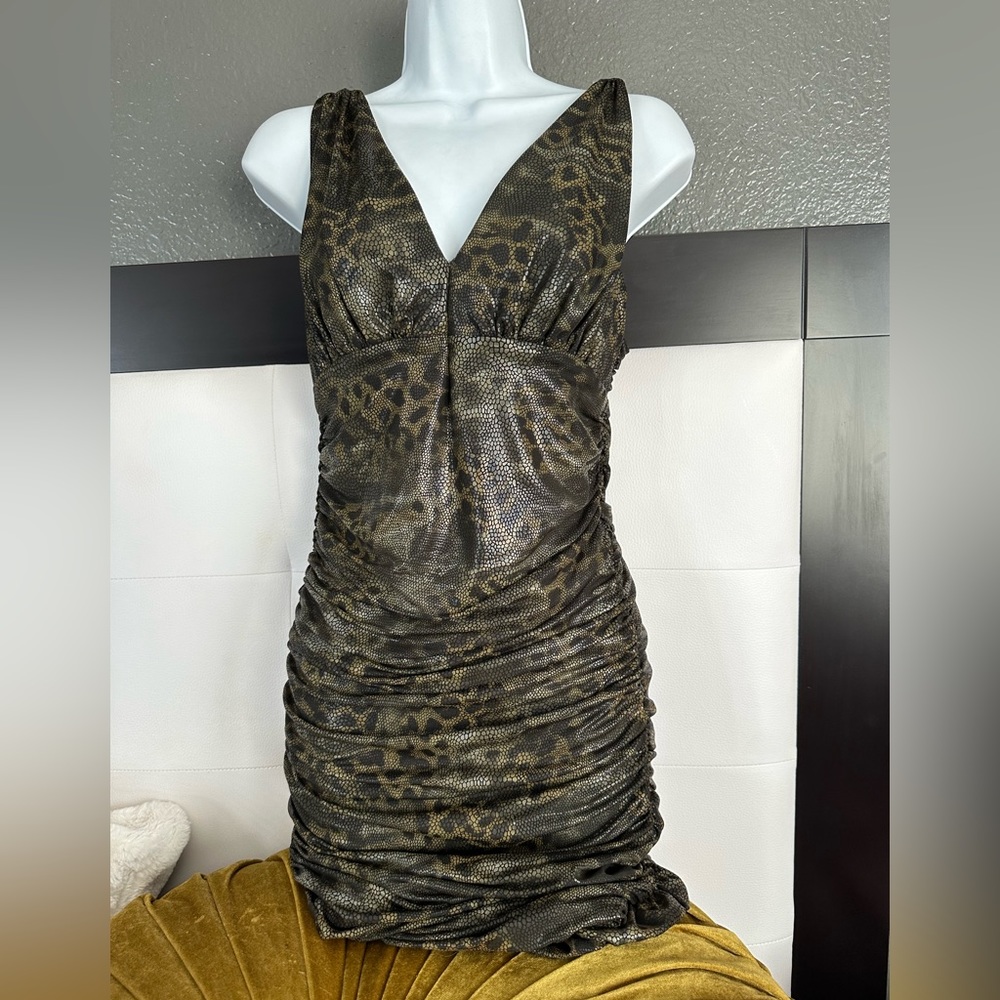Bebe snake print ruched dress sz M